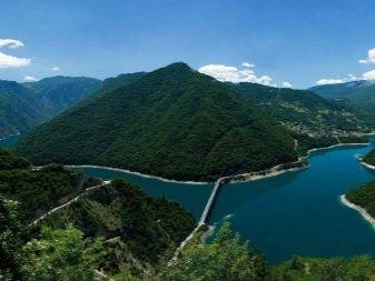 Чорногорія восени: погода в Тіваті та інших містах у жовтні і листопаді. Особливості пляжного відпочинку