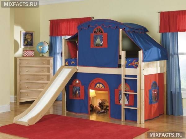 Дитяче ліжко-горище для дівчинки і хлопчика. Огляд моделей з робочою зоною і диваном