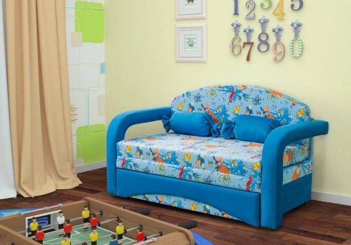 Дитячий міні-диван: вибираємо маленький диванчик для дітей зі спальним місцем, малогабаритні, розкладні дивани для кімнати, затишні, невеликі диван-ліжка для садочка