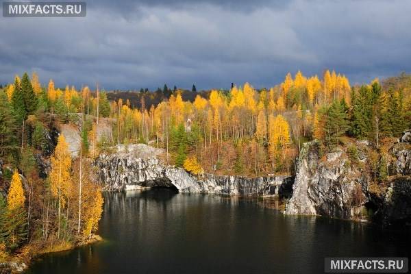 Куди поїхати відпочивати в Росії в жовтні?
