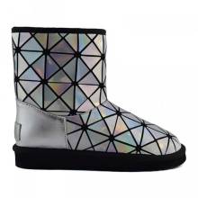 Уггі Jimmy Choo (22 фото): огляд моделей від дизайнера Issey Miyake та їх особливості