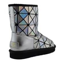 Уггі Jimmy Choo (22 фото): огляд моделей від дизайнера Issey Miyake та їх особливості