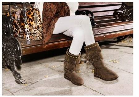 Уггі Jimmy Choo (22 фото): огляд моделей від дизайнера Issey Miyake та їх особливості