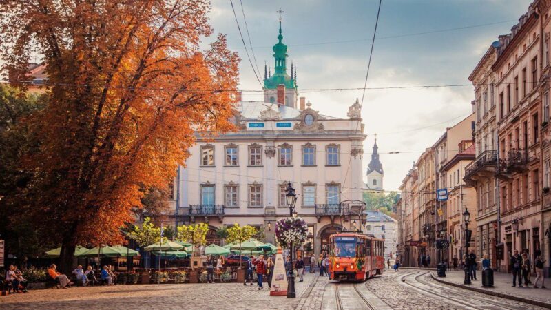 Чому варто відвідати Львів для відпочинку